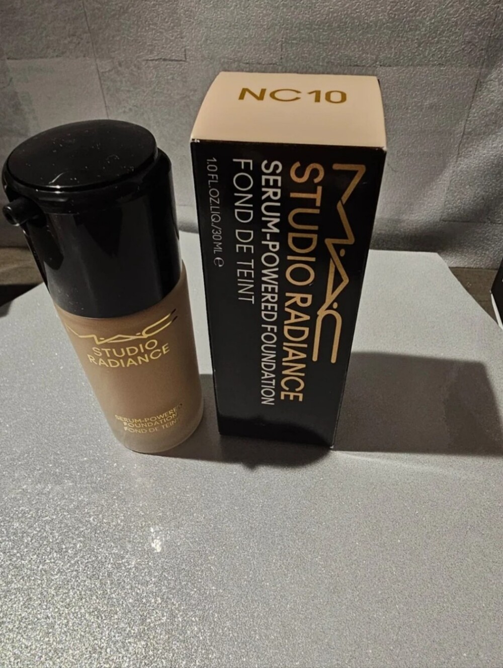 NC10 MAC COSMETICS- RADIANCE Serum Powered Foundation NIB